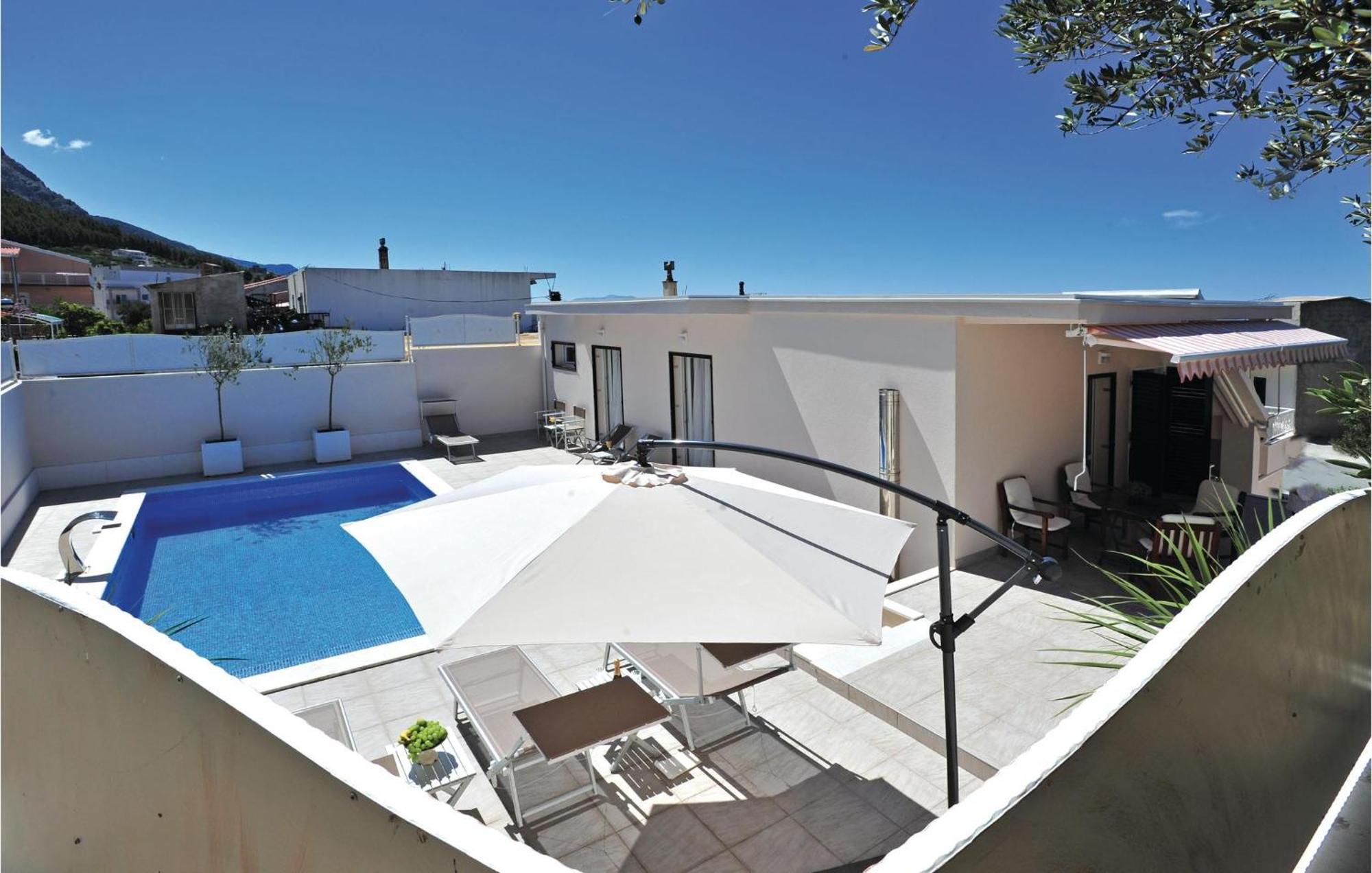3 Bedroom Gorgeous Home In Makarska Exterior foto