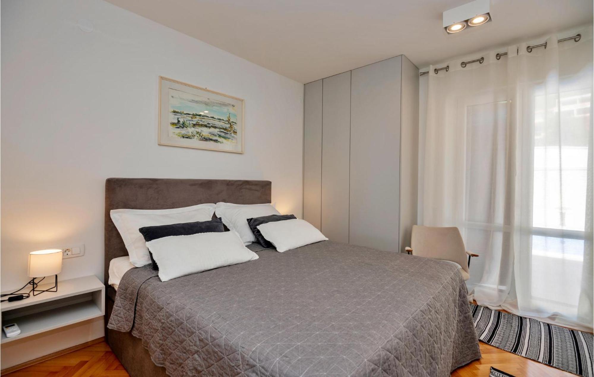 3 Bedroom Gorgeous Home In Makarska Exterior foto