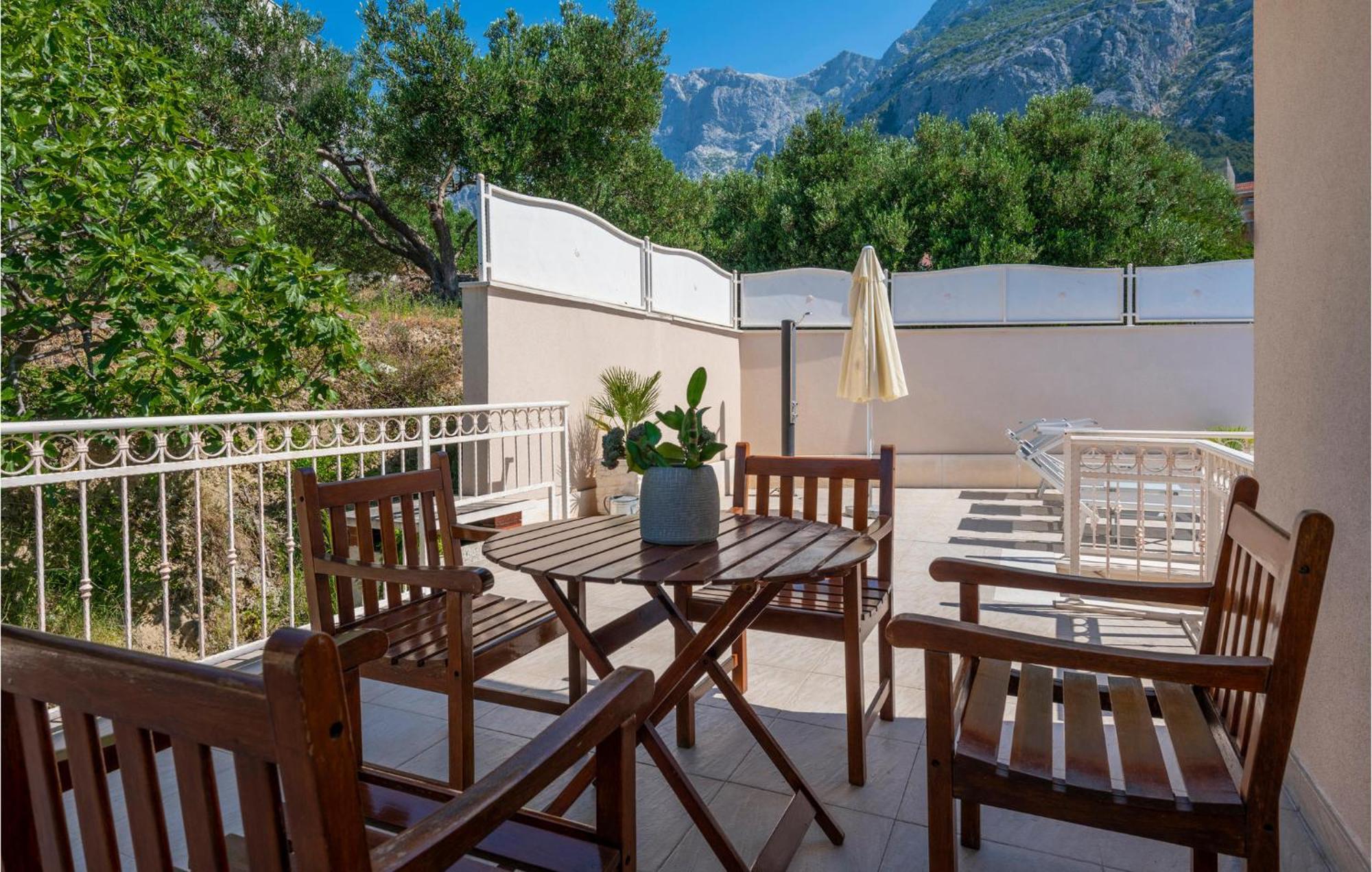 3 Bedroom Gorgeous Home In Makarska Exterior foto